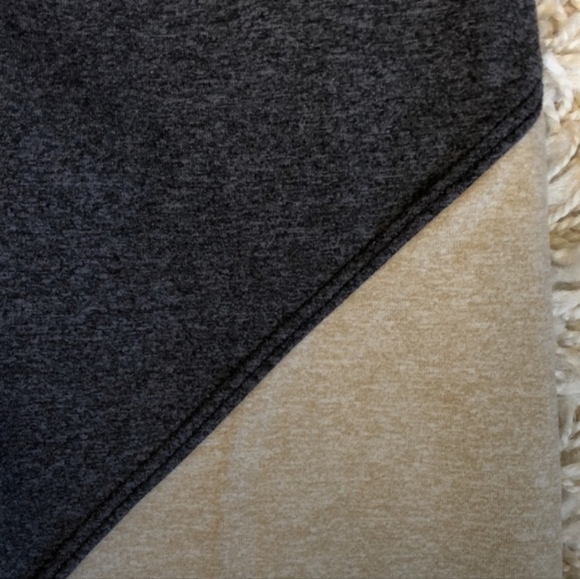 Onzie Flow tri-color block full length leggings - Picture 3 of 7